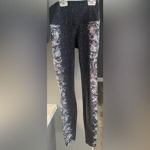 lululemon athletica Black and Gray Patterned Leggings
